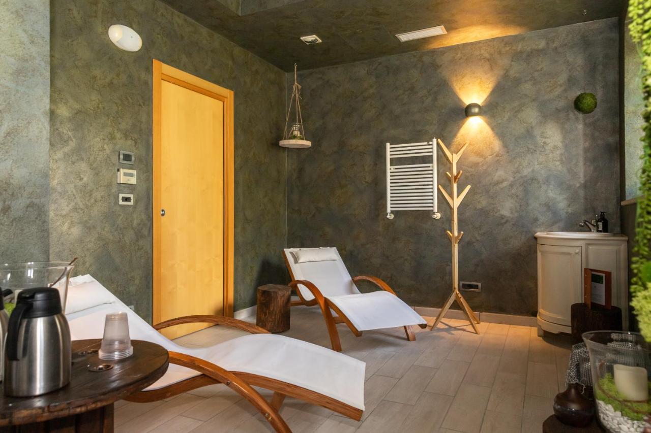 Relais Bella Rosina Pool & Spa La Cassa Екстер'єр фото